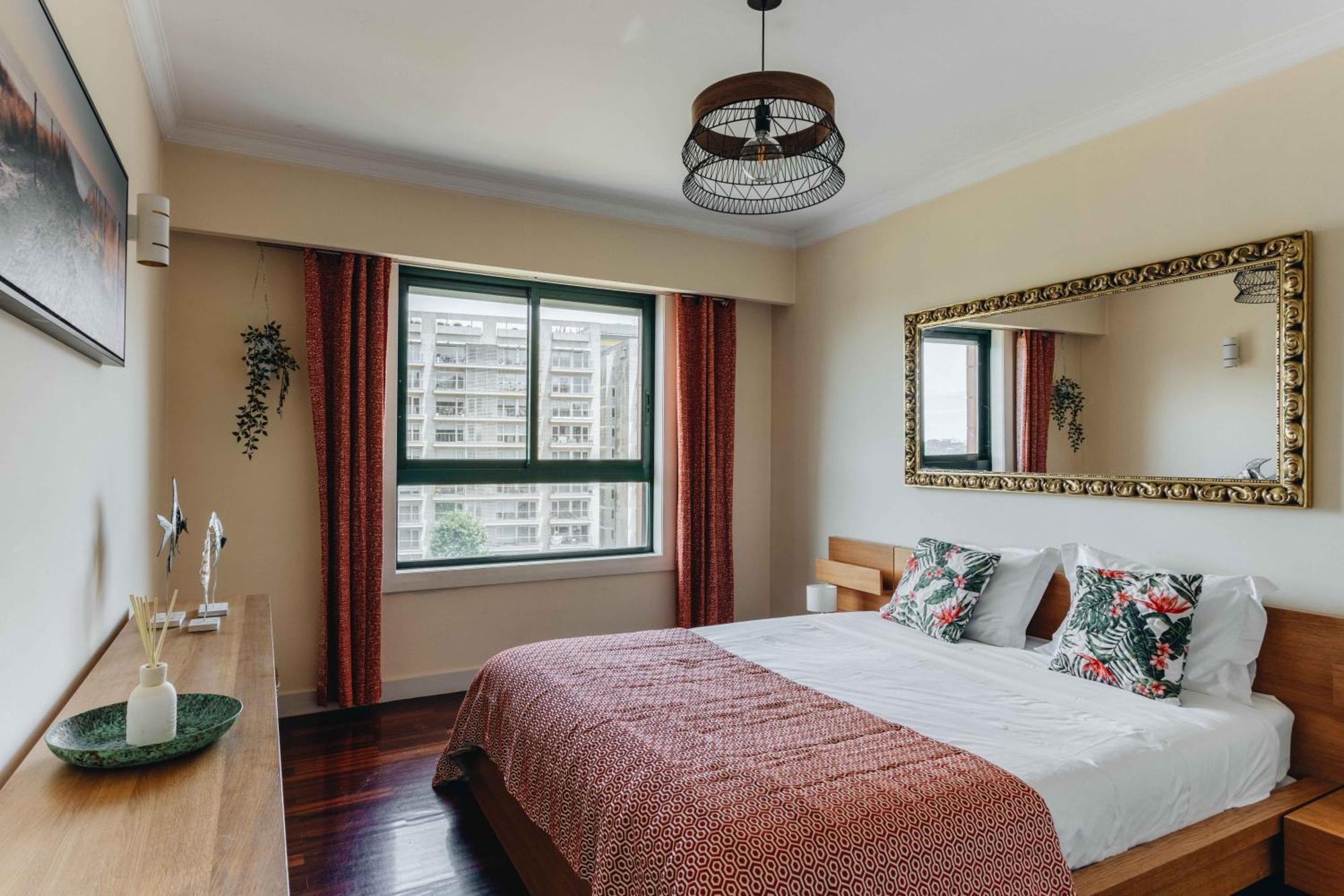 Appartamento Great 1 Bdr Near Gaia Shopping Arrabida Esm Vila Nova de Gaia Esterno foto